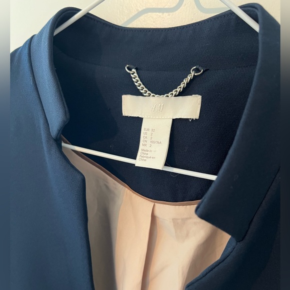 Navy H&M coat, size XXS/32 - Picture 3 of 3